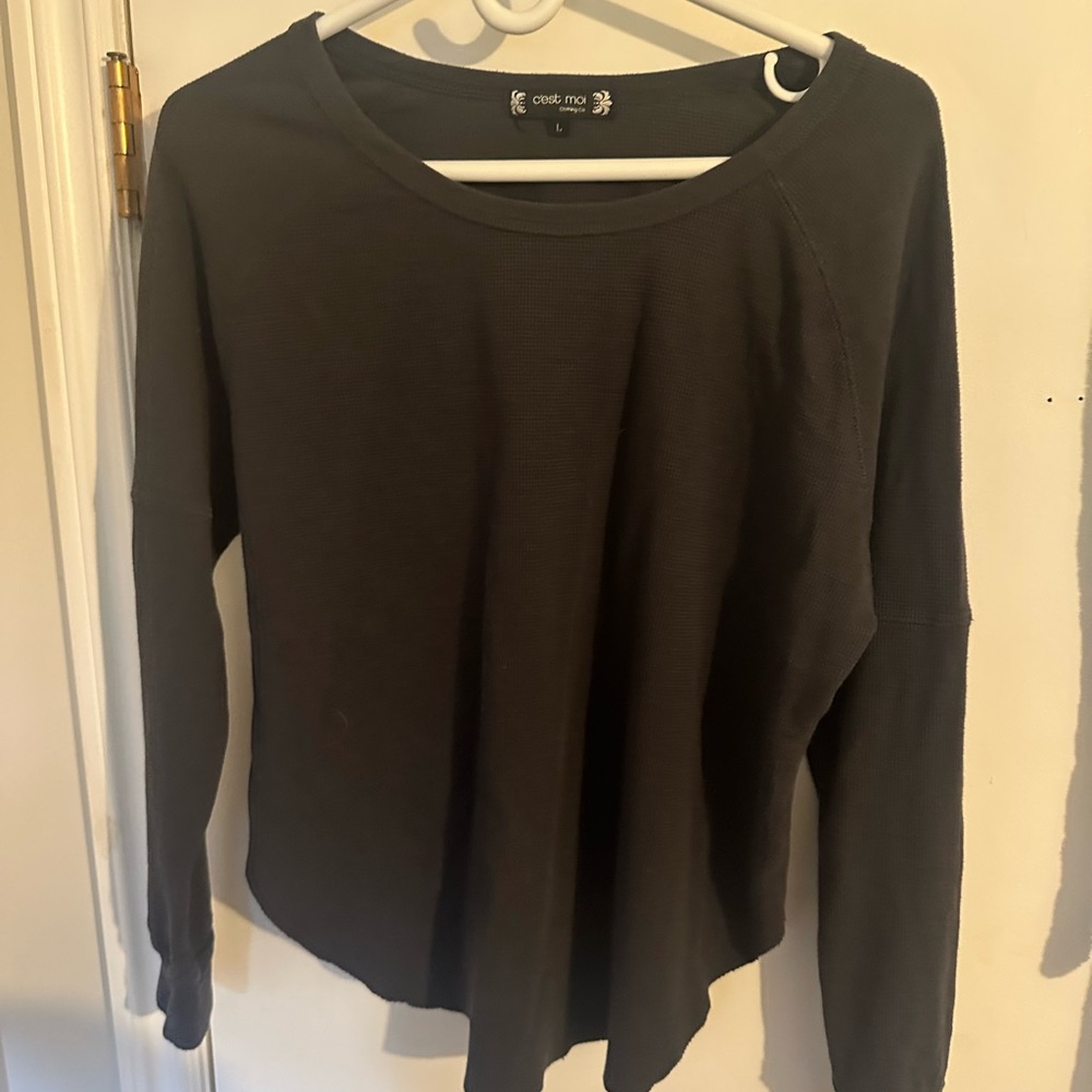 Women's Black Long Sleeve Top